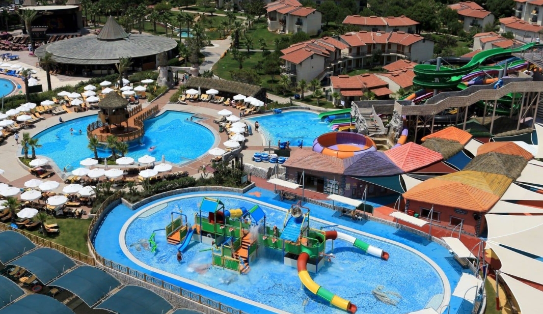 2023 yazında Türkiye'deki otellerde tatil fiyatları %15-20 artacak